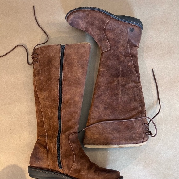 NWOB Born Women's Caladium Tall Lace Brown Leather Boots Flat Round Toe US 6.5 - Picture 4 of 10